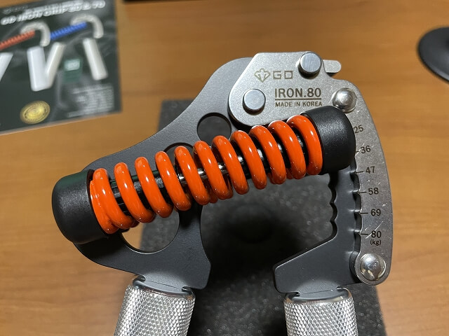 GD IRON GRIP ハンドグリップのバネの部分と負荷変更