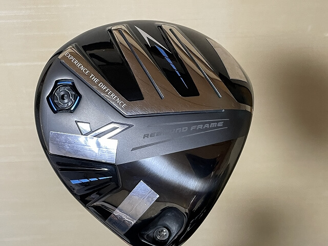 私のドライバー。鉛を貼って重さを調整してあります